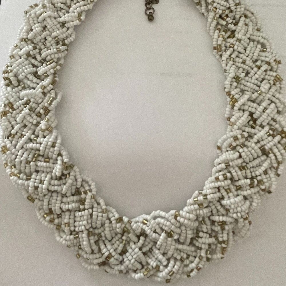 Necklace - Beaded collar white and gold